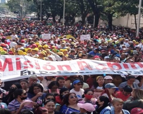 Educadores de la Patria entregan propuestas al Gobierno Bolivariano