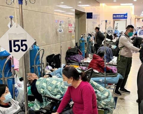 Hospitals in Shanghai overwhelmed by influx of Covid-19 patients