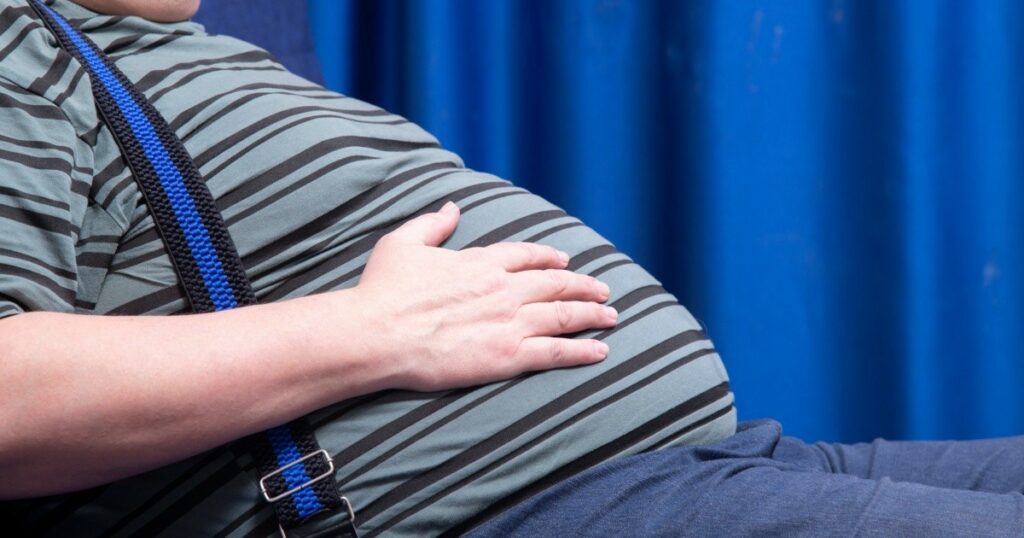 How personality and socioeconomic status influence obesity