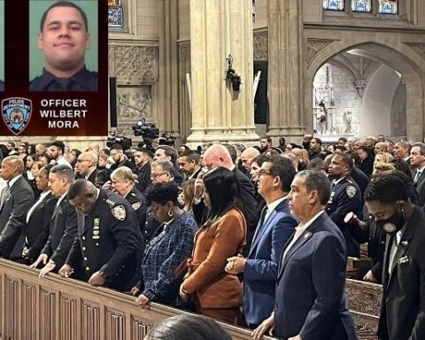 Hundreds attend NY Cathedral to remember murdered Dominican police officers