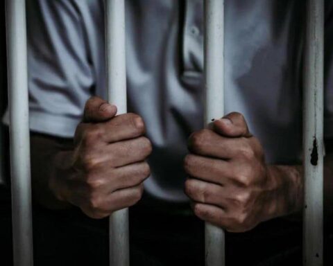 Imprisonment imposed on man who defrauded several people with promise of work visa