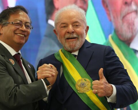 In Planalto, Lula receives greetings from foreign heads of state