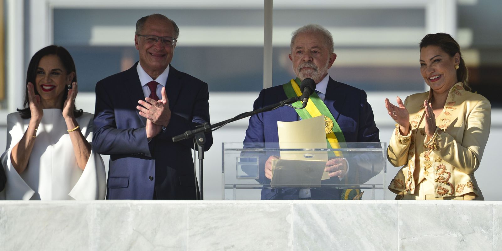 In the parliament, Lula reassumes commitment to take care of Brazilians
