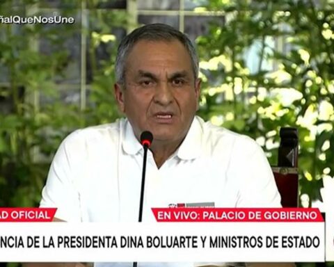 Interior Minister: "We have 22 police officers and 16 civilians injured, and one death"