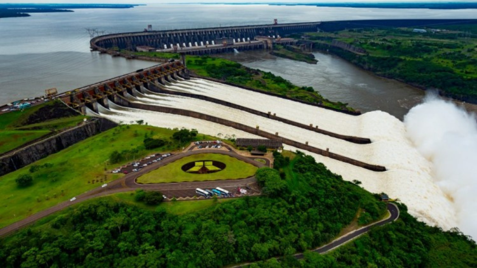 Itaipu Dam achieves production that would cover a month and a half of global demand