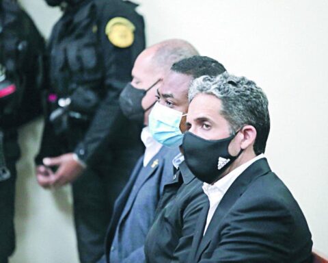 Juez aplaza audiencia de Coral y Coral 5G  por dificultades de salud en imputada