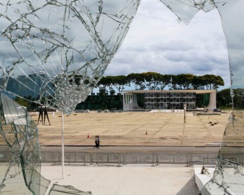 Justice blocks assets of 40 prisoners for depredation in coup acts