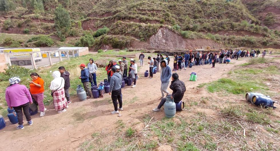 Long queues for gas at distributors in Cusco (PHOTOS)