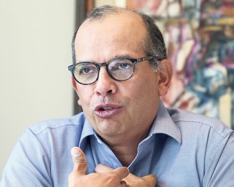 Luis Miguel Castilla: “Due to fights between the Executive and Congress, the country was adrift;  there is an absent State”