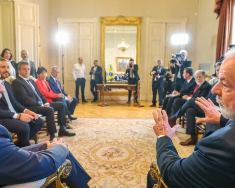 Lula apologizes to Argentines for "rudeness" from Bolsonaro