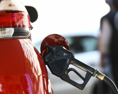 MJ asks stations for explanations about gasoline price increases