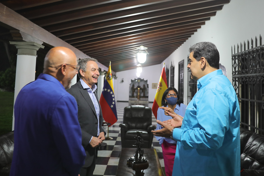 Maduro and Rodríguez Zapatero meet in Miraflores