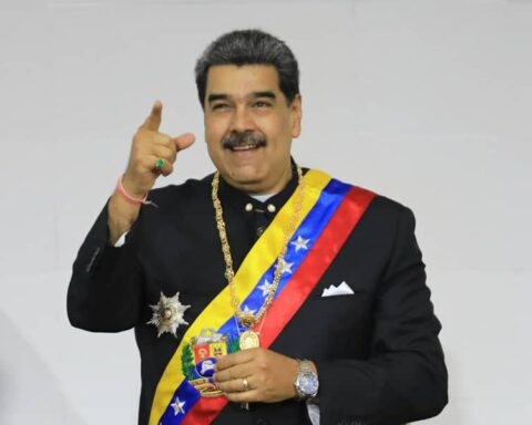 Maduro greeted the 14th anniversary of the Plurinational State of Bolivia