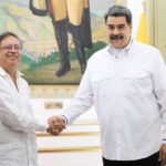 Maduro receives his counterpart Gustavo Petro in Miraflores
