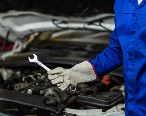 Mecánico muere aplastado por la cama de un camión en Pedro Brand