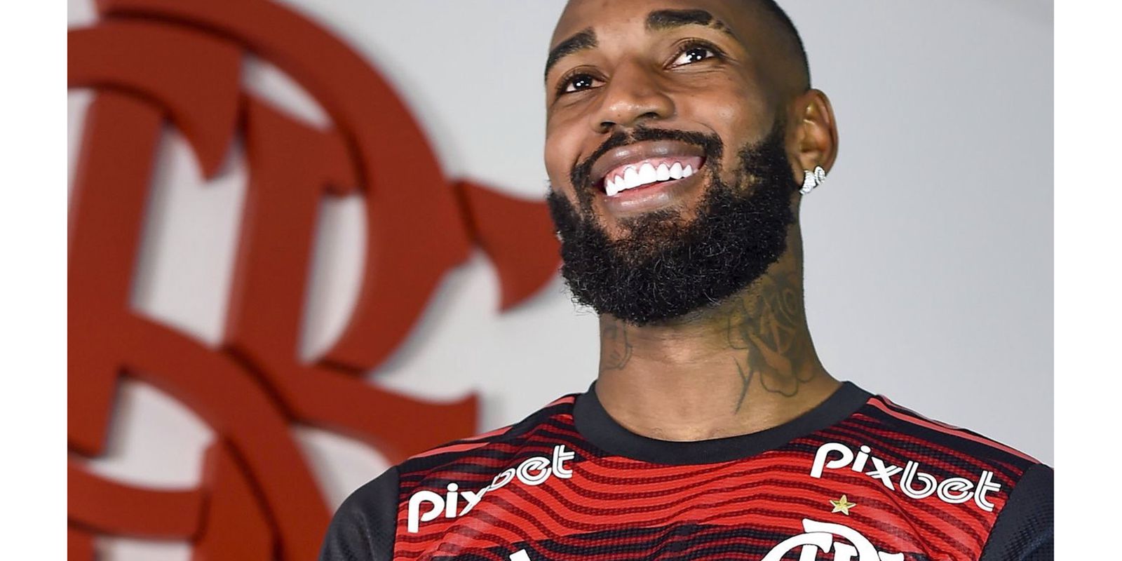 Midfielder Gerson returns to Flamengo with a contract until 2027