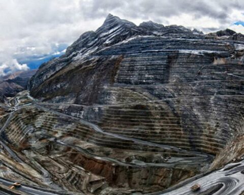 Mining: Work begins on the Antamina tailings dam