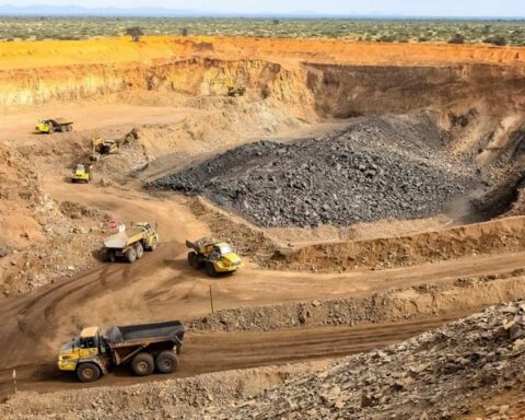 Mining in Peru: Almost 1 out of 3 soles of canons and royalties stopped being executed by regional governments