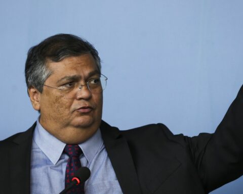 Minister announces body to monitor violence against journalists