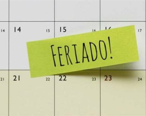 Monday is a holiday, there will be a long weekend