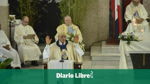 Monsignor Bretón attacks political corruption