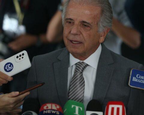 Múcio rules out involvement of the Armed Forces in coup acts