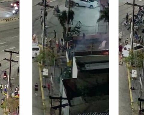 Neighbors repel a group that attacked the Comptroller's Office