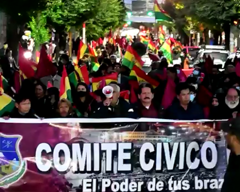 Oruro approves Arce's revocation, if he does not instruct amnesty, and asks to find the perpetrators of the ambush in Vila Vila and Challapata