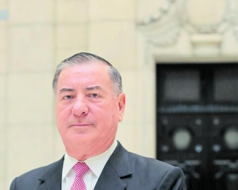 Óscar Valdés: "Let's not forget that Sendero Luminoso wants to reach the government"