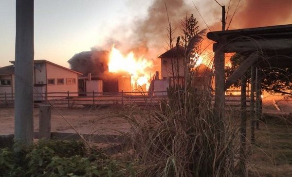 Owner of the burned cabins in Punta del Diablo did not have insurance and lost everything: "It was a complete desolation"