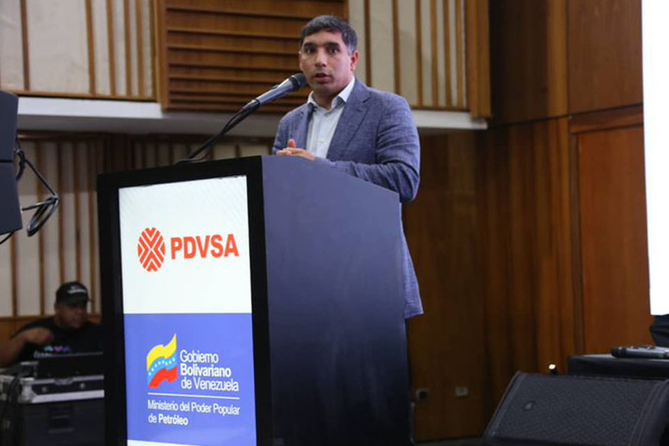 PDVSA promises gas stations to improve safety, image and fuel distribution