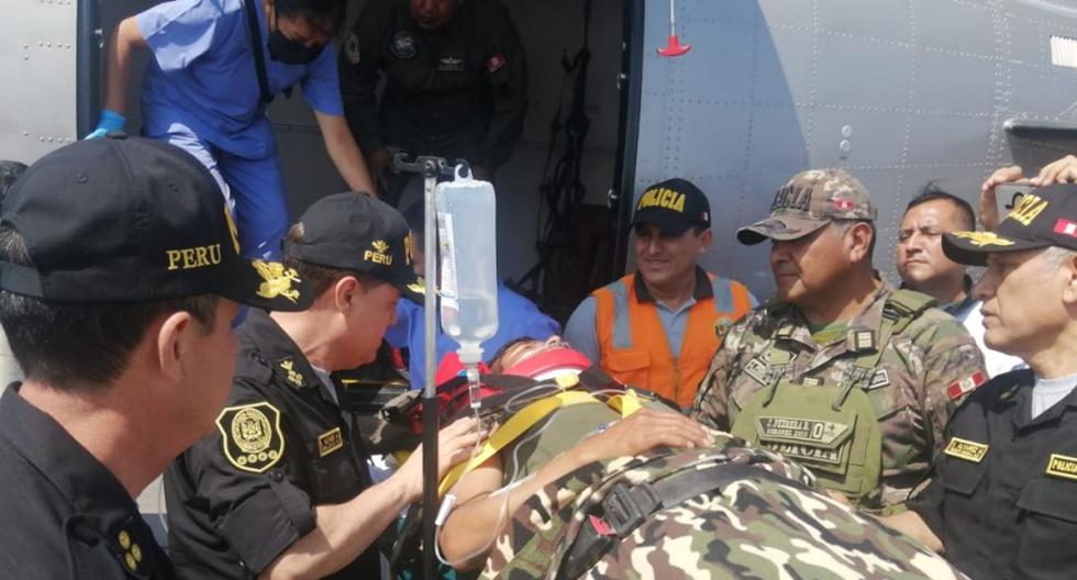 PNP General Commander receives injured police officers during protests in Juliaca