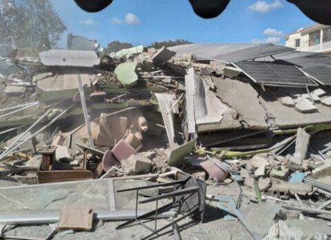 Pánico y desesperación tras derrumbe edificio La Vega