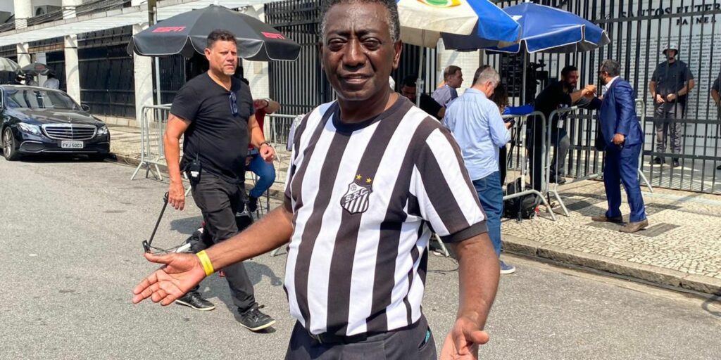 Pelé lookalike recalls experiences and wants to continue honoring the King