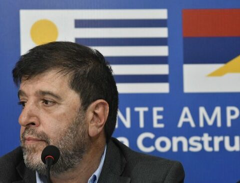 Pereira criticized the "conservative crusade" and pointed against Mieres, Da Silva, Bianchi and Umpiérrez