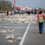 Peru announces that it will unblock roads with the support of the military