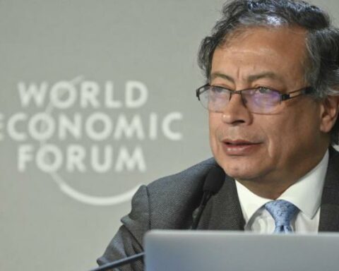 Petro called to "discuss in the streets" the reforms that are coming