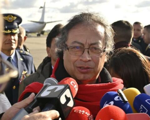 Petro cancels agenda in Europe and convenes Council of Ministers