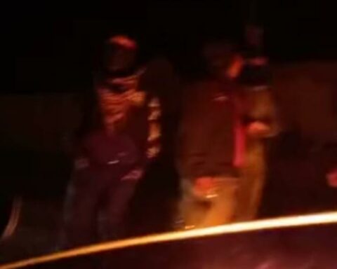 Pickets of "strikers" demand payment of quota on the Huancavelica highway