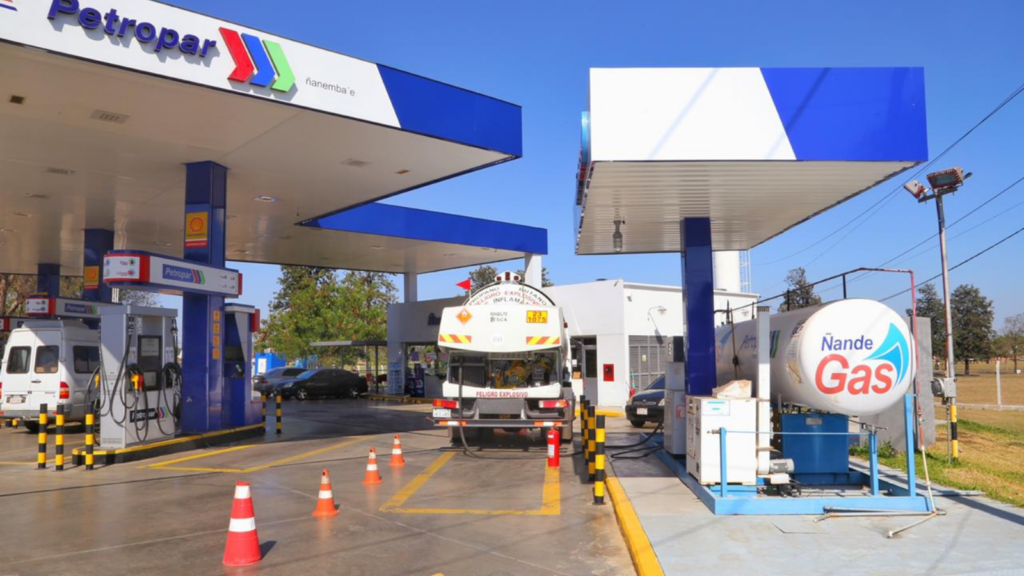 Platform drivers ask Petropar for fuel reduction