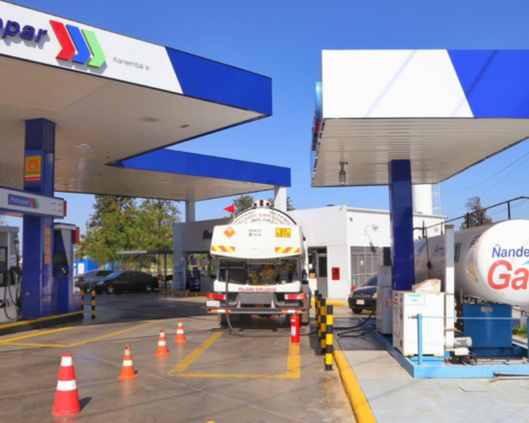 Platform drivers ask Petropar for fuel reduction