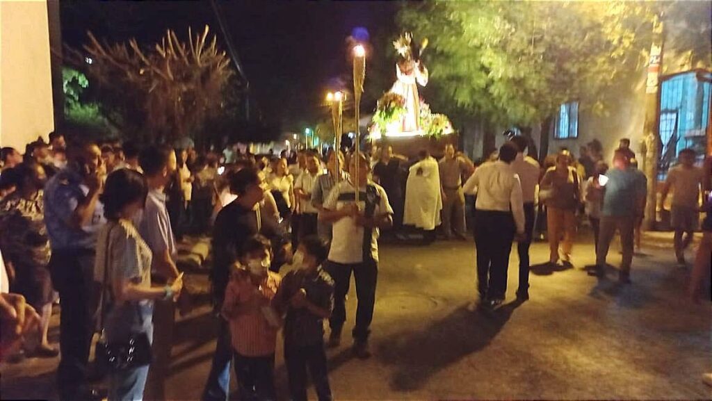 Police block procession in Chinandega that Bishop Sándigo ordered to remove