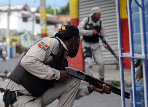 Policía mata a tres presuntos delincuentes en el ensanche Luperón