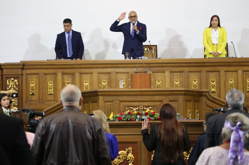 President Maduro greets the new leadership of the National Assembly