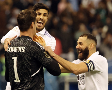 Real Madrid beat Valencia on penalties and get into the final of the Spanish Super Cup