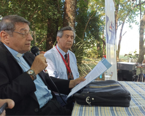 Ricardo Valenzuela;  «Strong break in leadership and incapacity of political parties»