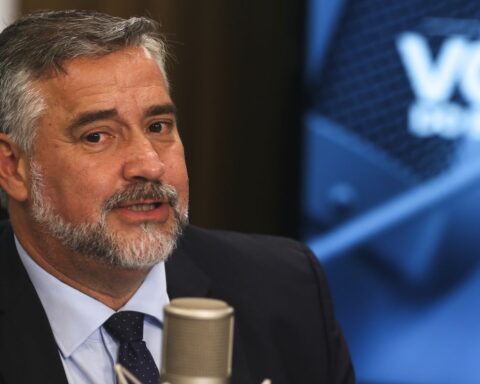 Secom will recreate social participation councils, says minister