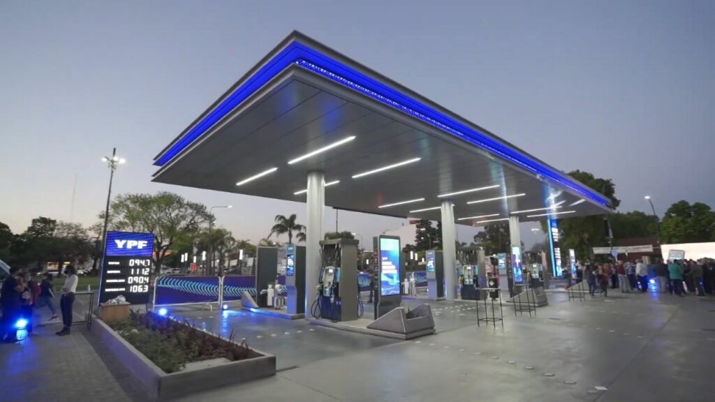 Service stations would not allow payment with credit cards from February 1