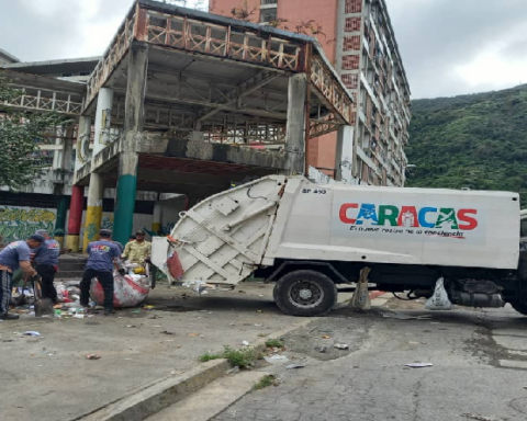 Supra Caracas se despliega en la ciudad para sanear sus espacios