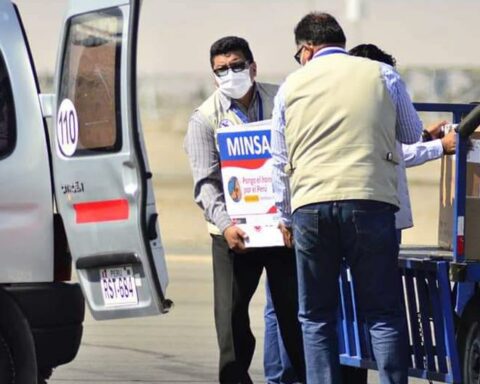 Tacna: The first batch of bivalent vaccines against COVID-19 arrived